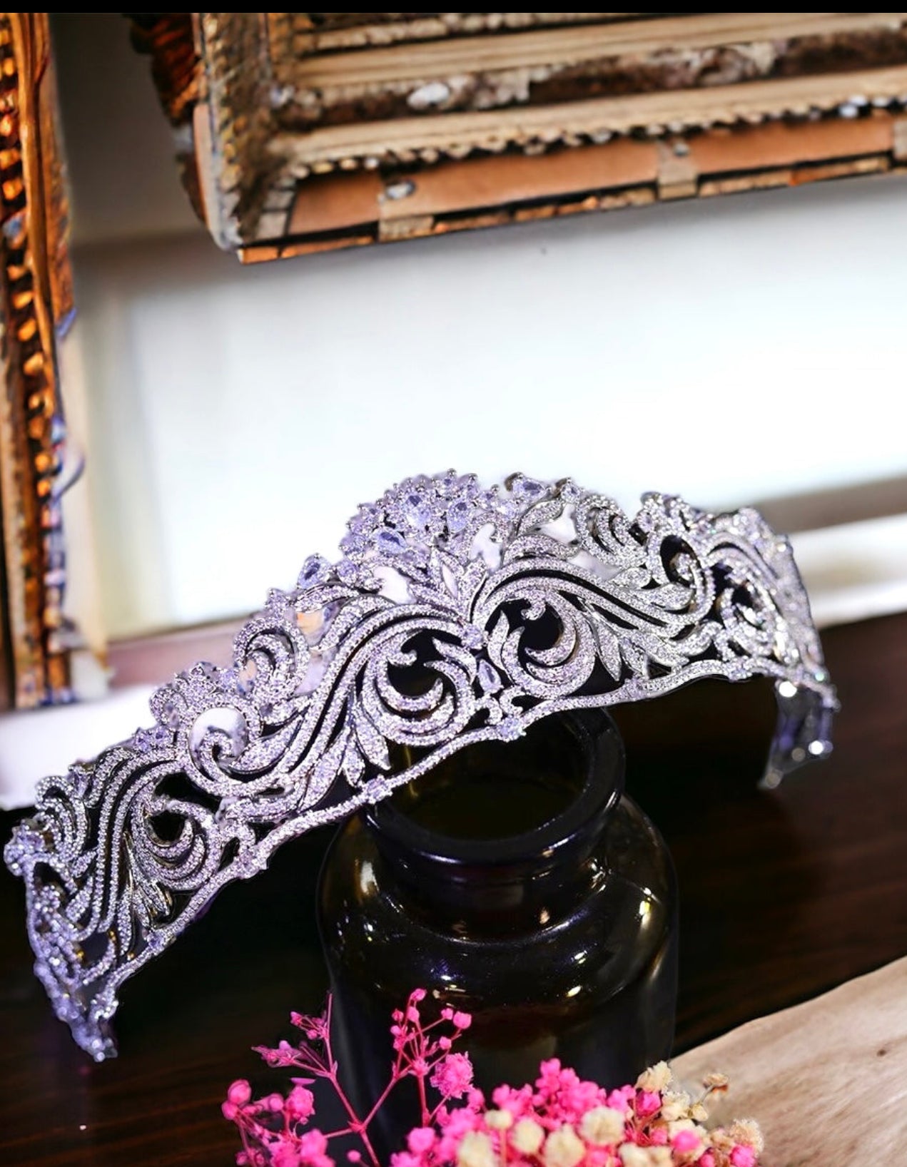 Ariana - Luxurious crystal wedding Tiara