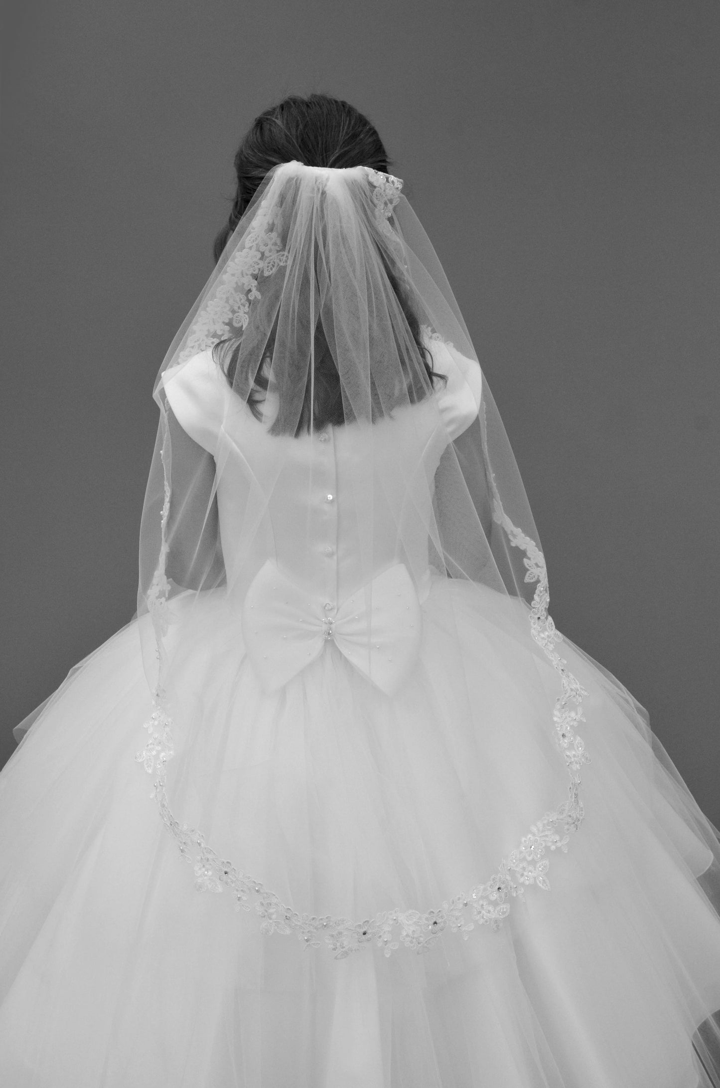 Giulietta - Beautiful floral lace communion veil