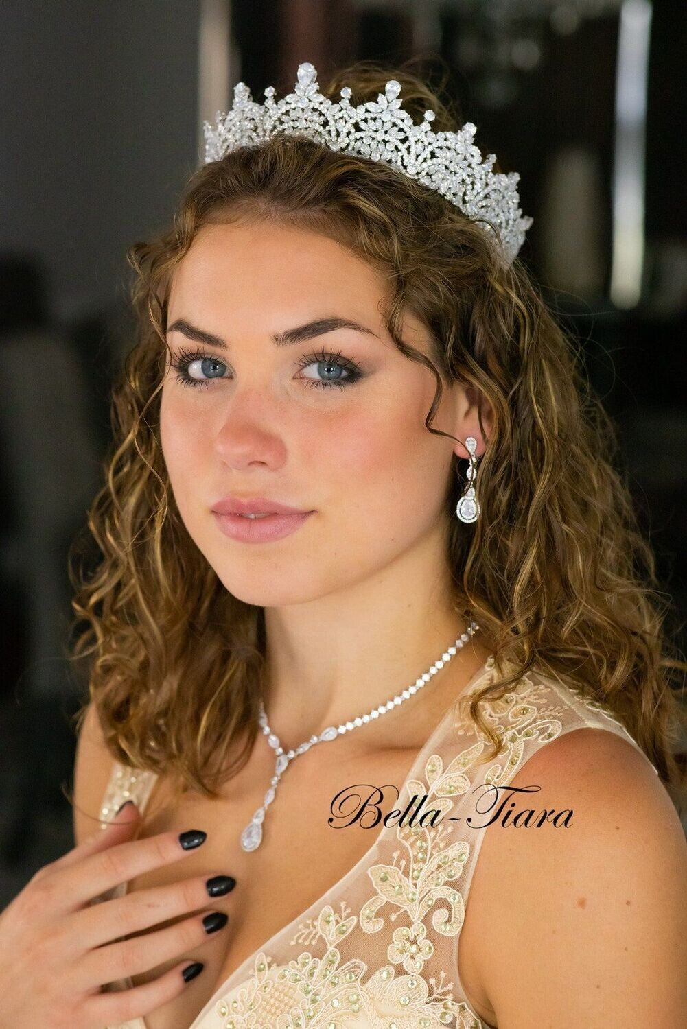 Caroline -  Elegant crystal Bridal Tiara