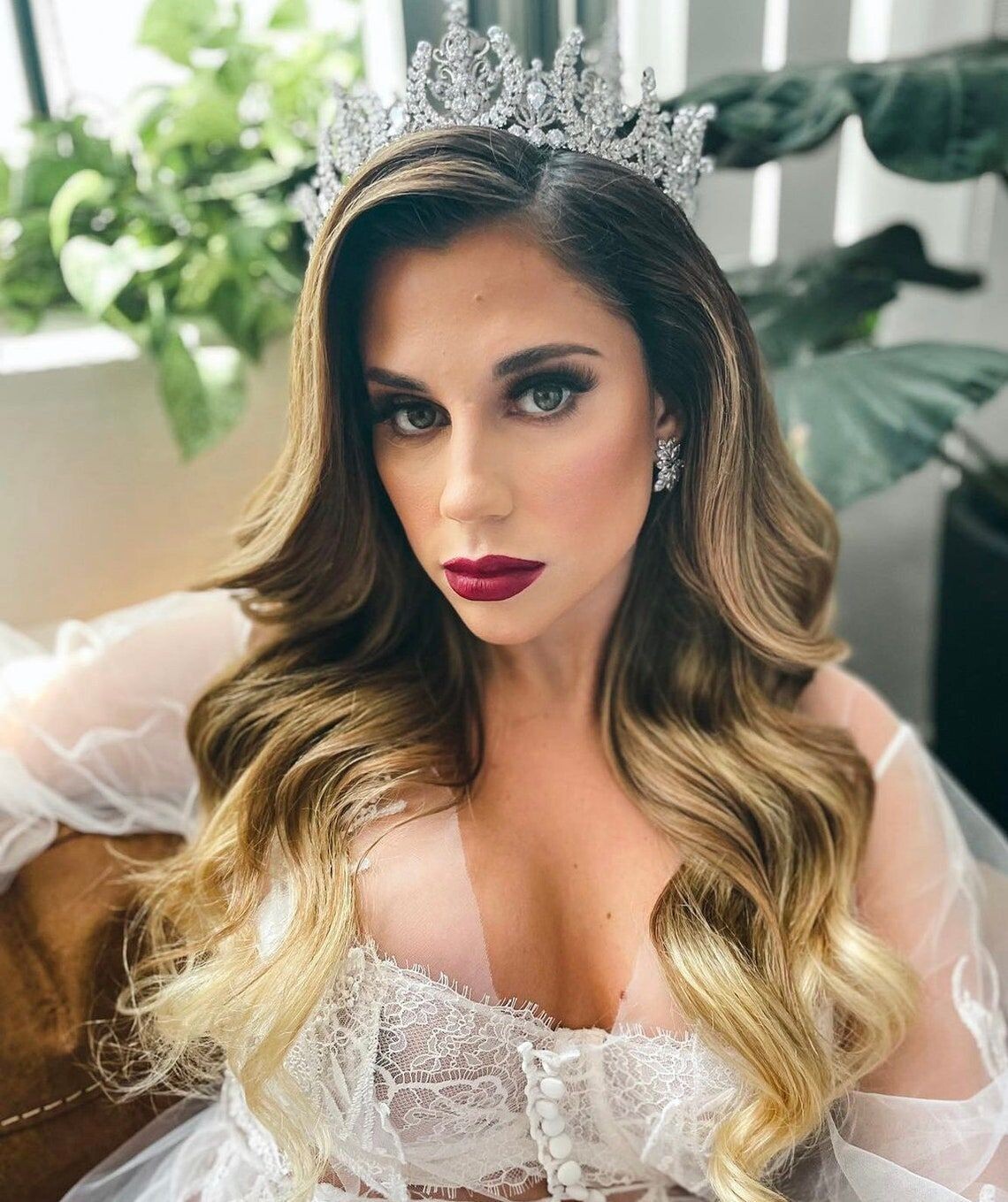 Queen Daniela - Royal Silver Crystal Tiara Crown