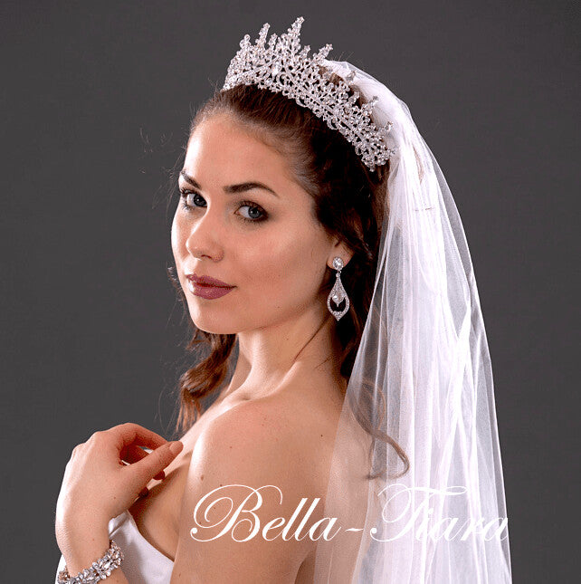 QueenAndrea - Royal crystal rose gold tiara