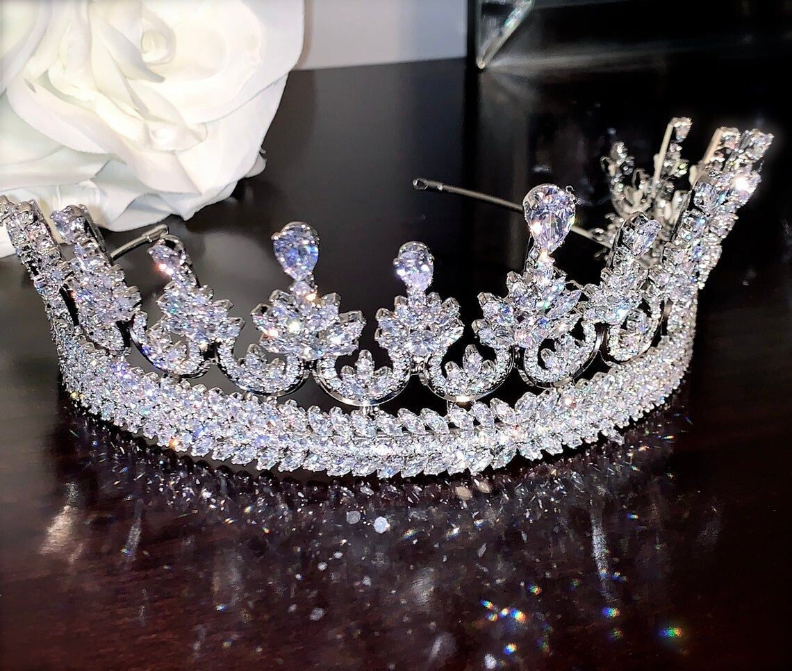 Majestic - Swarovski Crystal Wedding tiara Crown