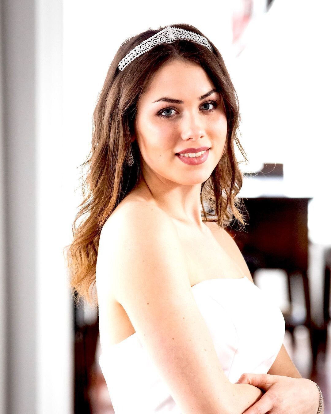 Sara - Elegant Swarovski Crystal Tiara