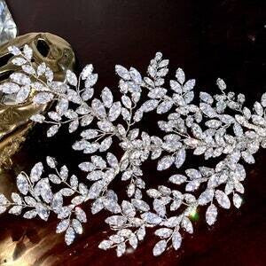 Savia - Swarovski pearl and crystal wedding headpiece