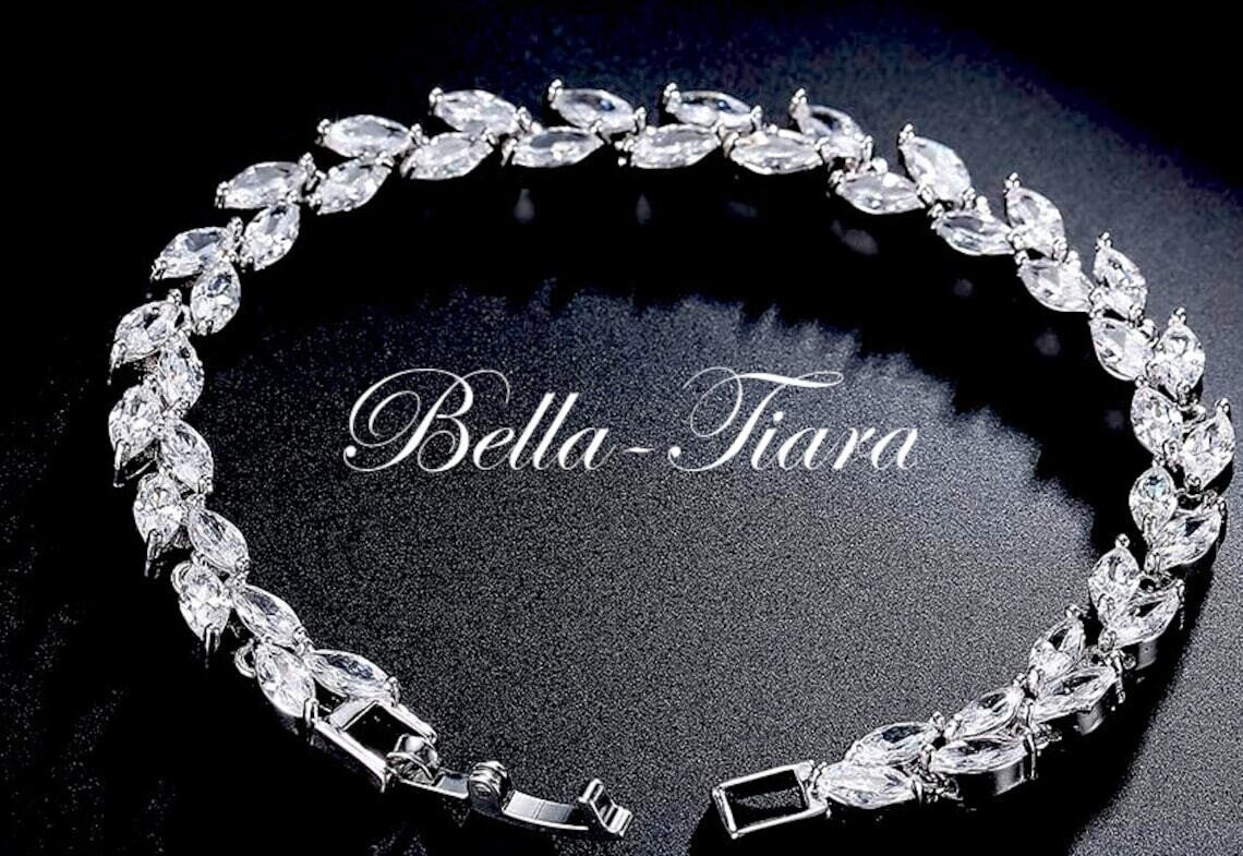 Rachella - Elegant vine crystal bridal necklace set