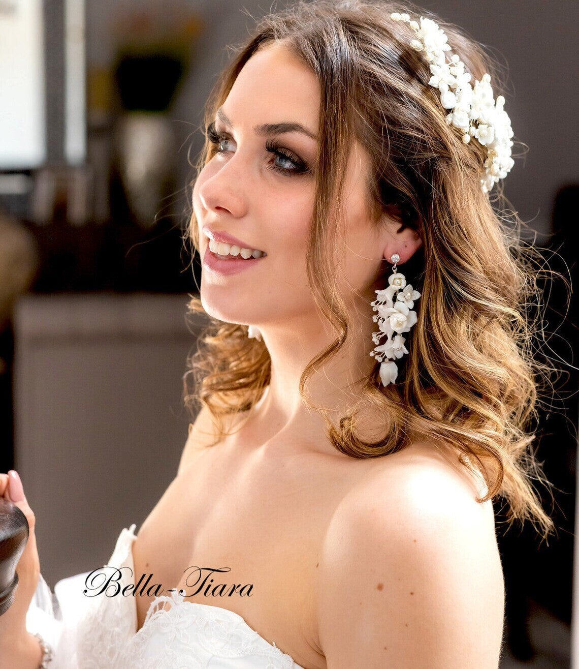 Juliet - white floral Flower bridal earrings