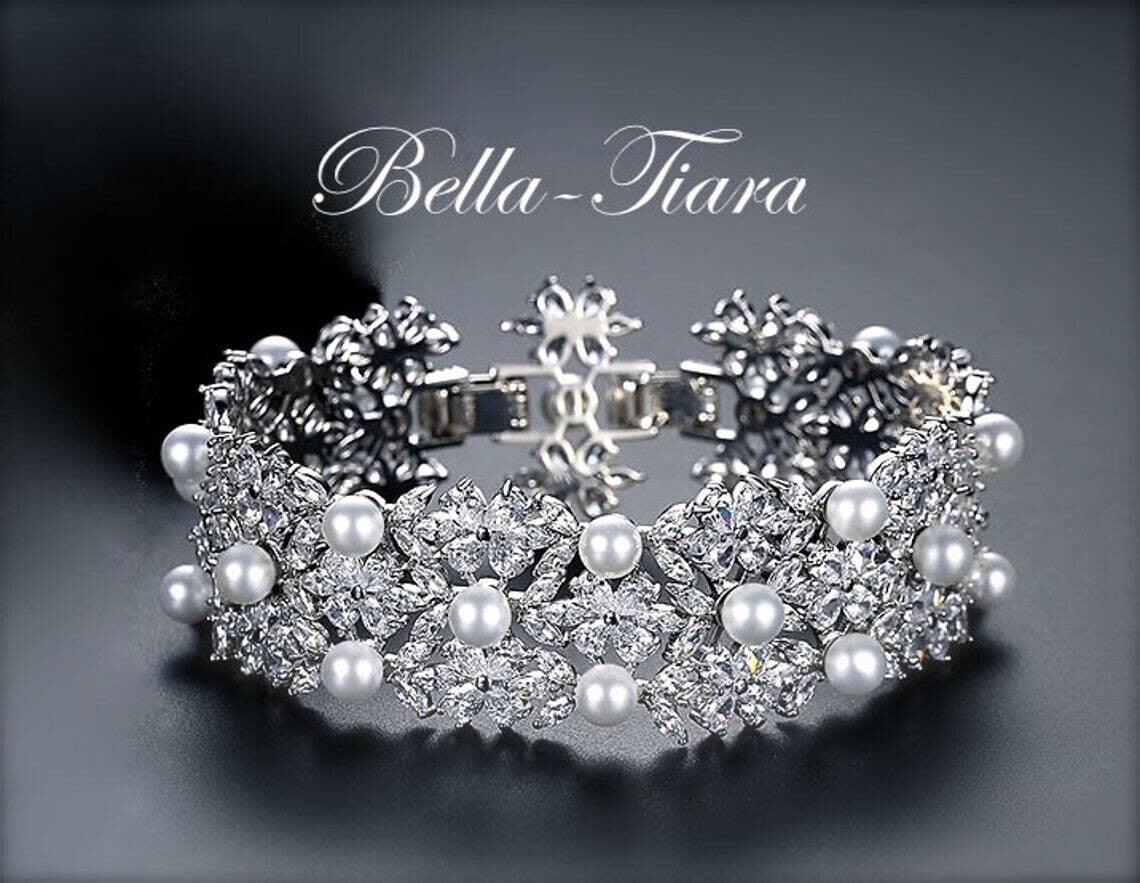 Eve - Vintage inspired bridal pearl earrings