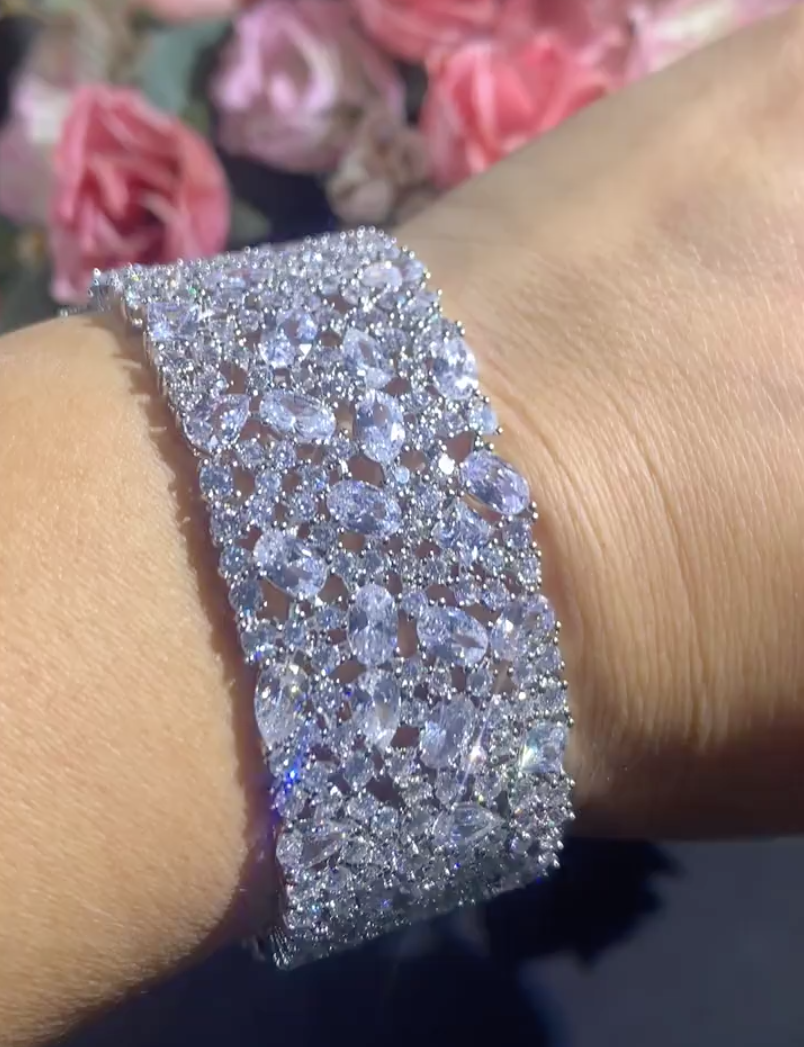 Lauriana, Glamorous Swarovski crystal wedding bracelet