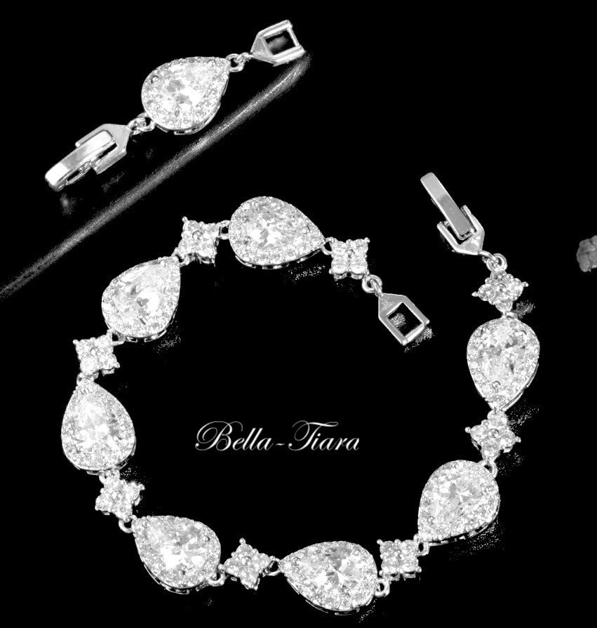 Carla, Swarovski crystal bridal bracelet