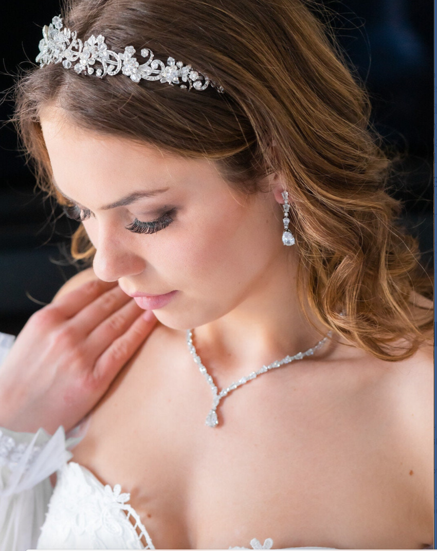 Nadelina- Exquisite and elegant 3 pcs CZ wedding necklace set
