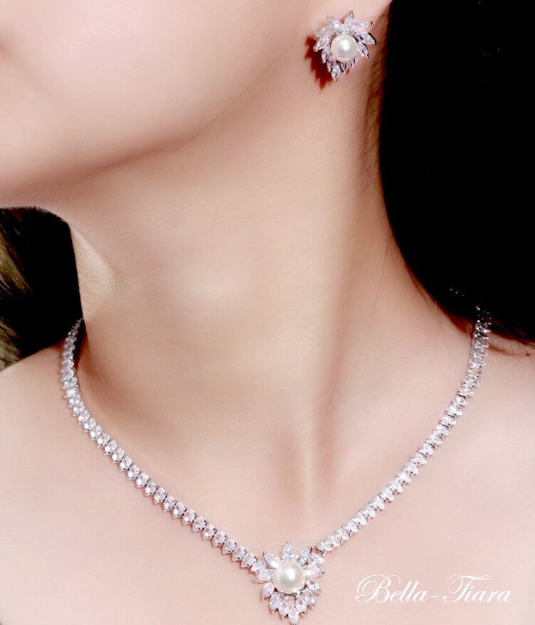 Bridal Pearl necklace set