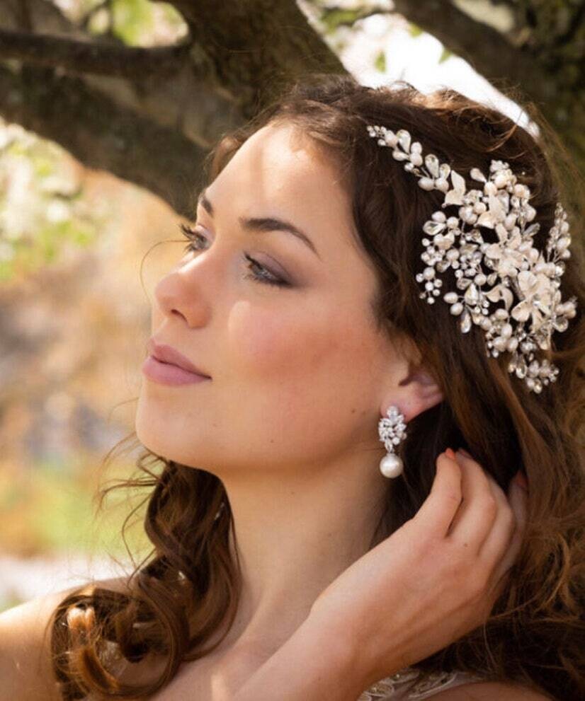 Swarovski Crystal and pearl flower bridal hair comb