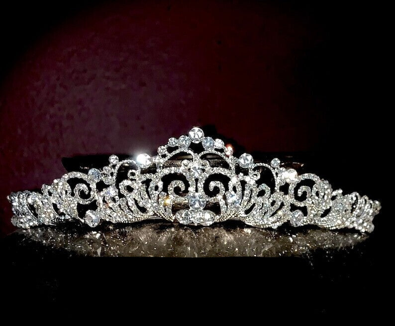 Eva - Enchanting crystal first communion Tiara