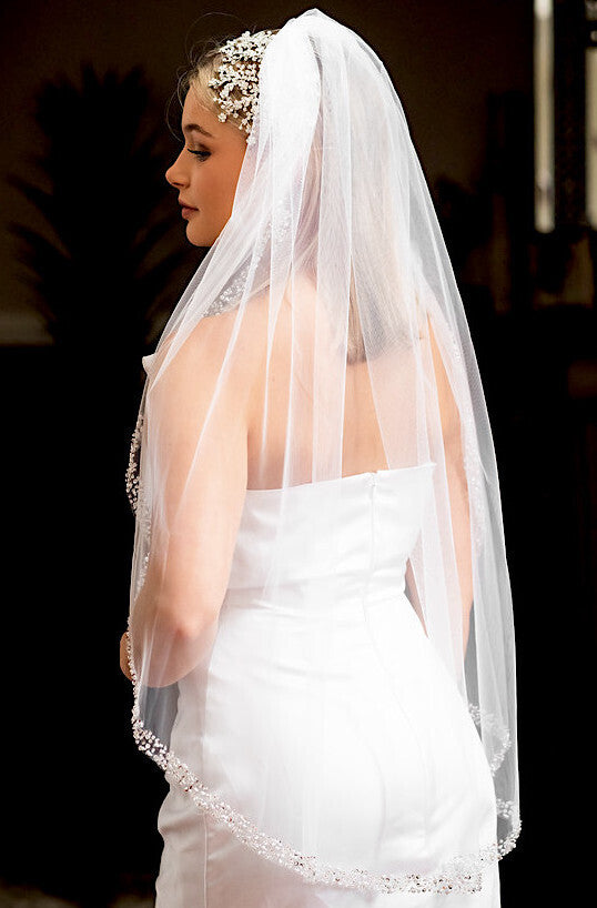 LUNA – Glamorous Beaded crystal edge bridal wedding veil