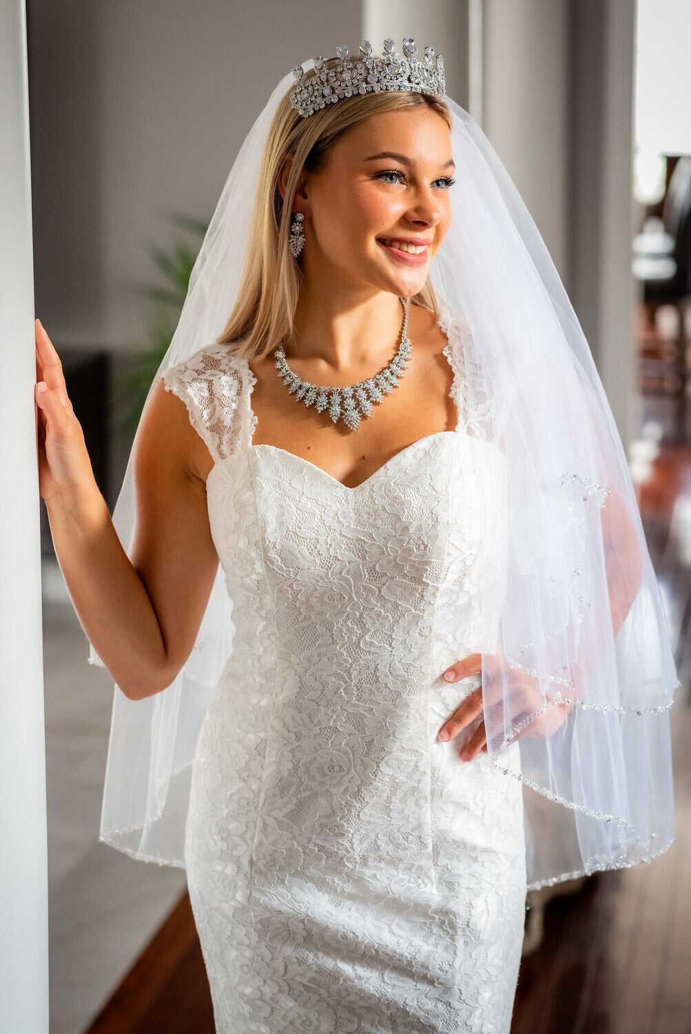 Stunning crystal statement necklace set