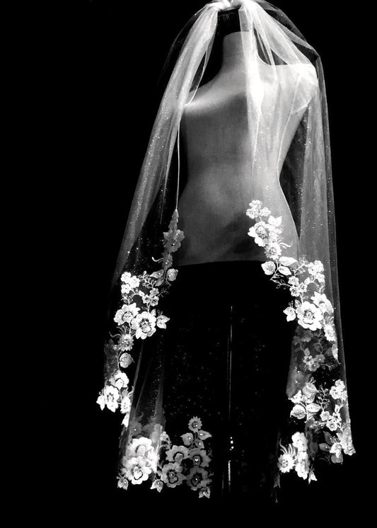Blancaglitter – Stunning Floral glitter tulle lace wedding veil