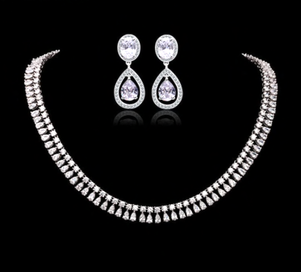 Princess Giova - Timeless wedding necklace set
