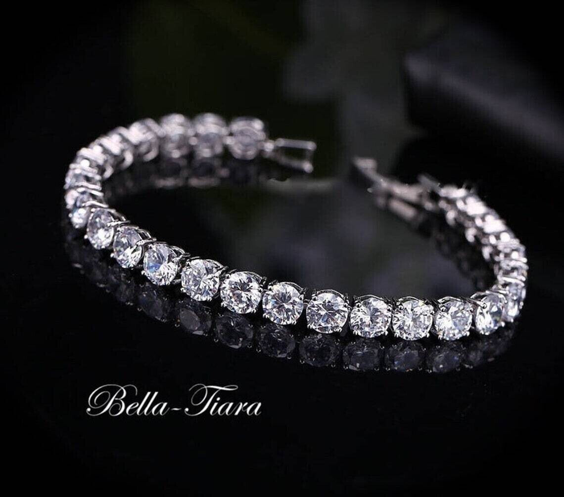 Dutchess - Romantic Bridal necklace set