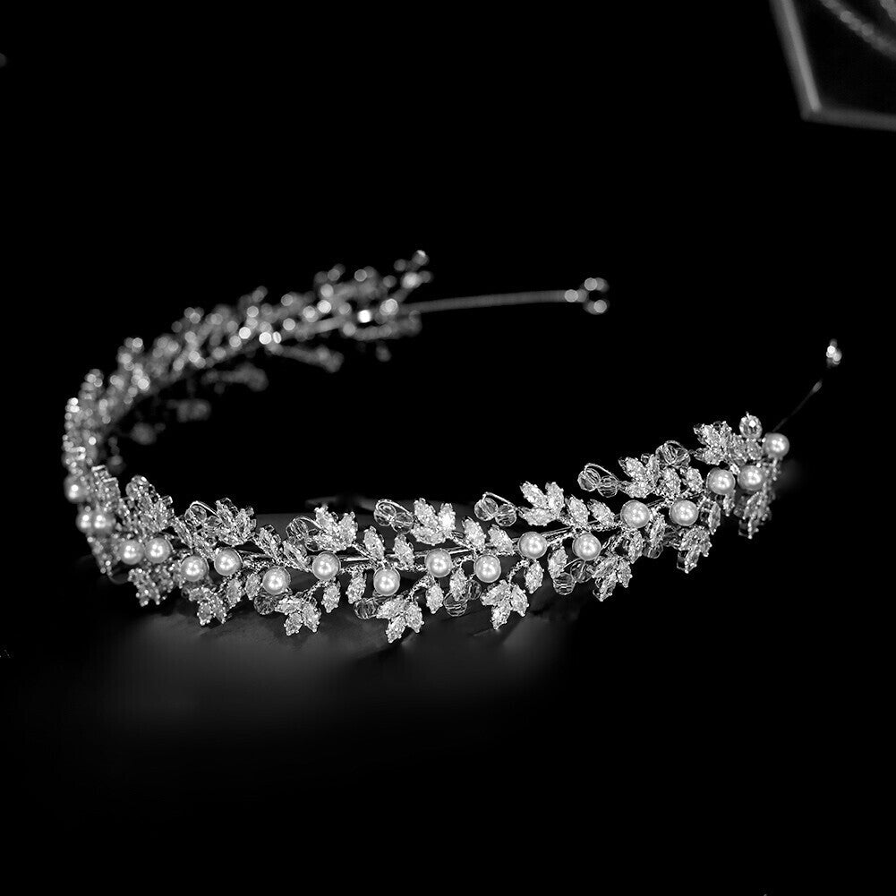 Mariangela - Beautiful swarovski crystal pearl communion headband