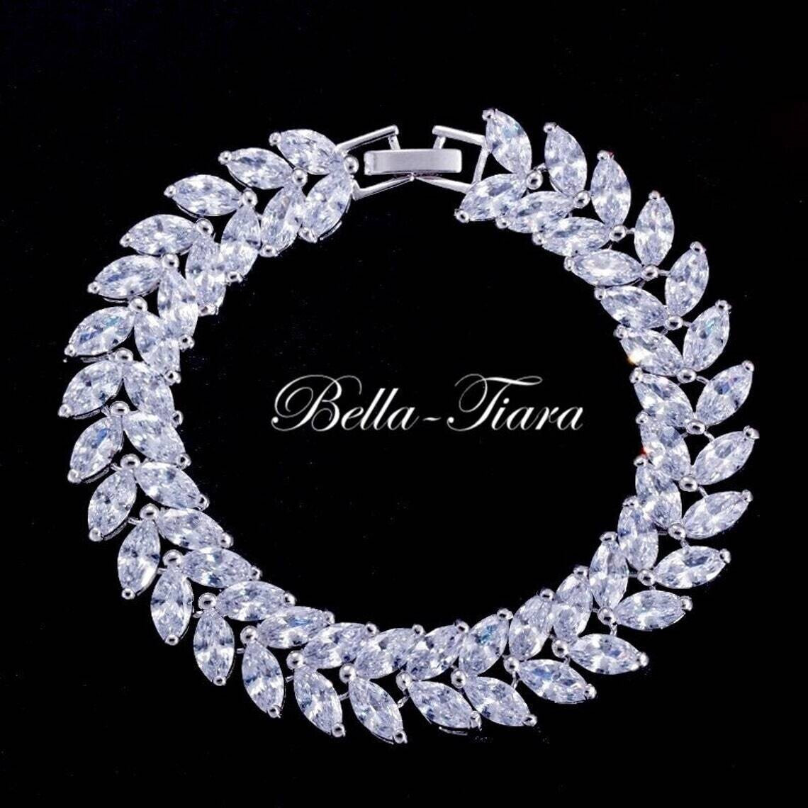 Princess Livia - Stunning simulated diamond crystal bridal necklace set
