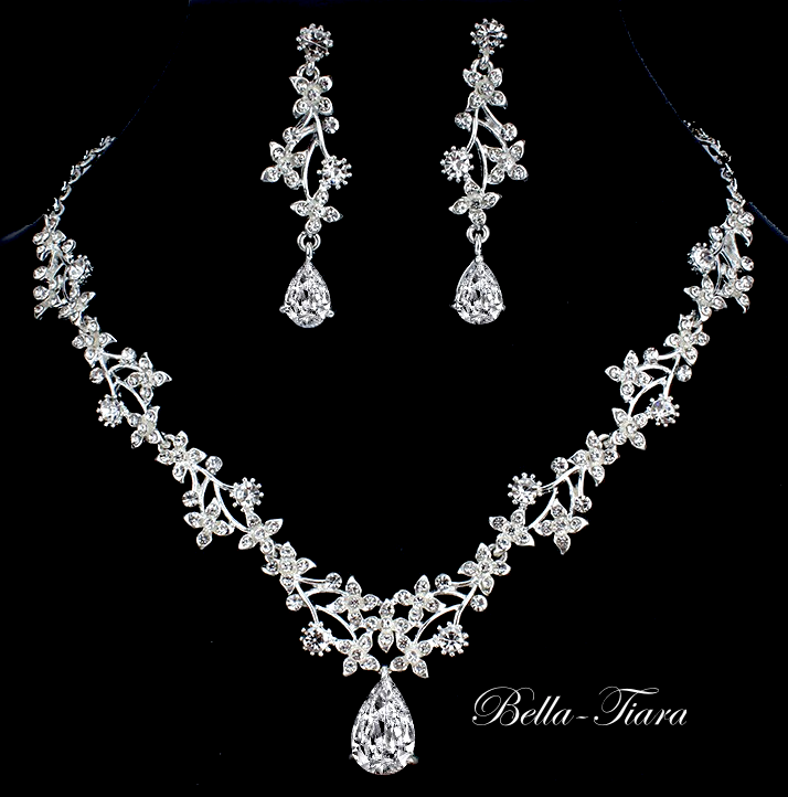 Marlina, Romantic floral vine bridal wedding necklace set
