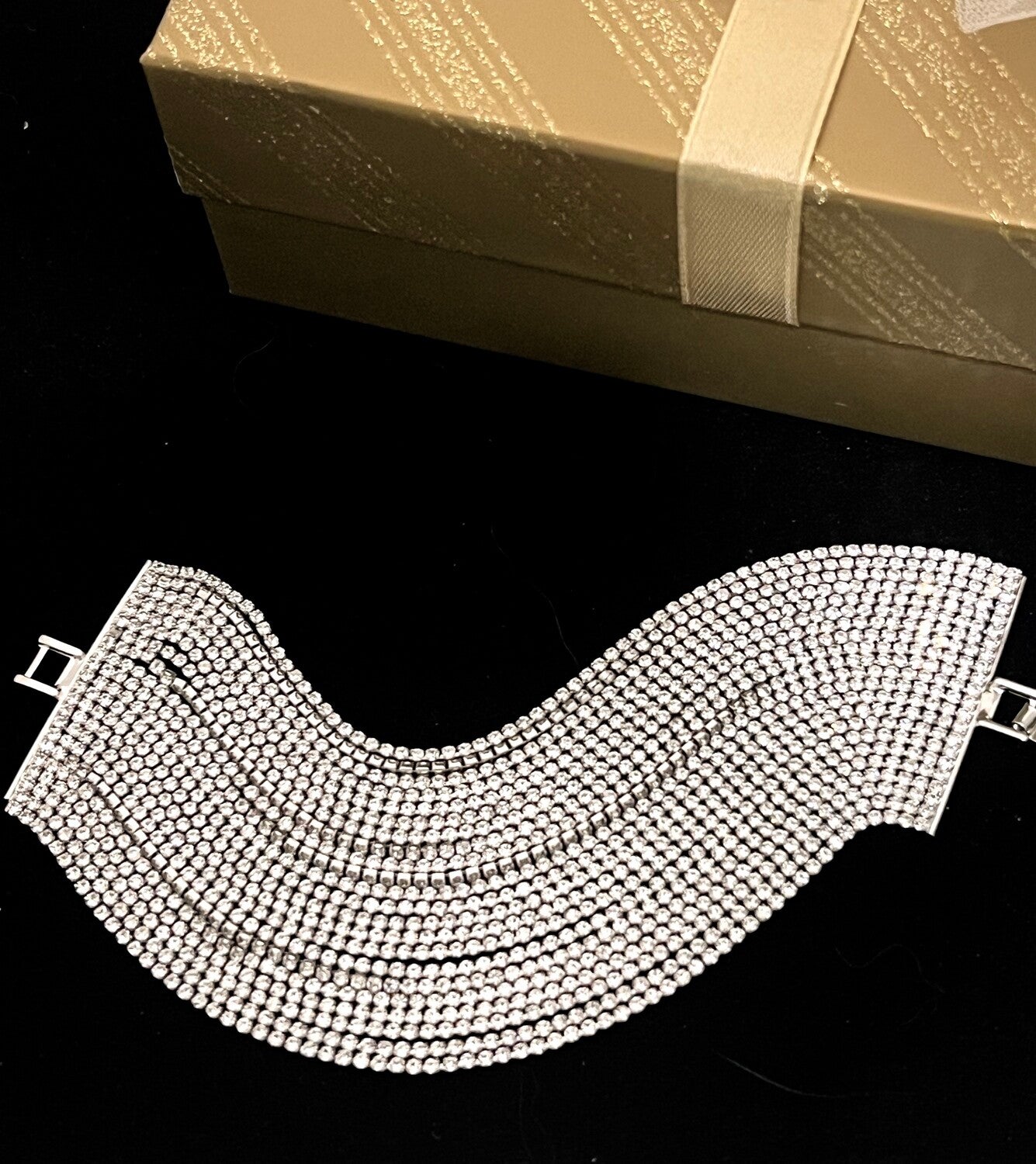 Lexus - Luxurious evening Swarovski crystal bracelet