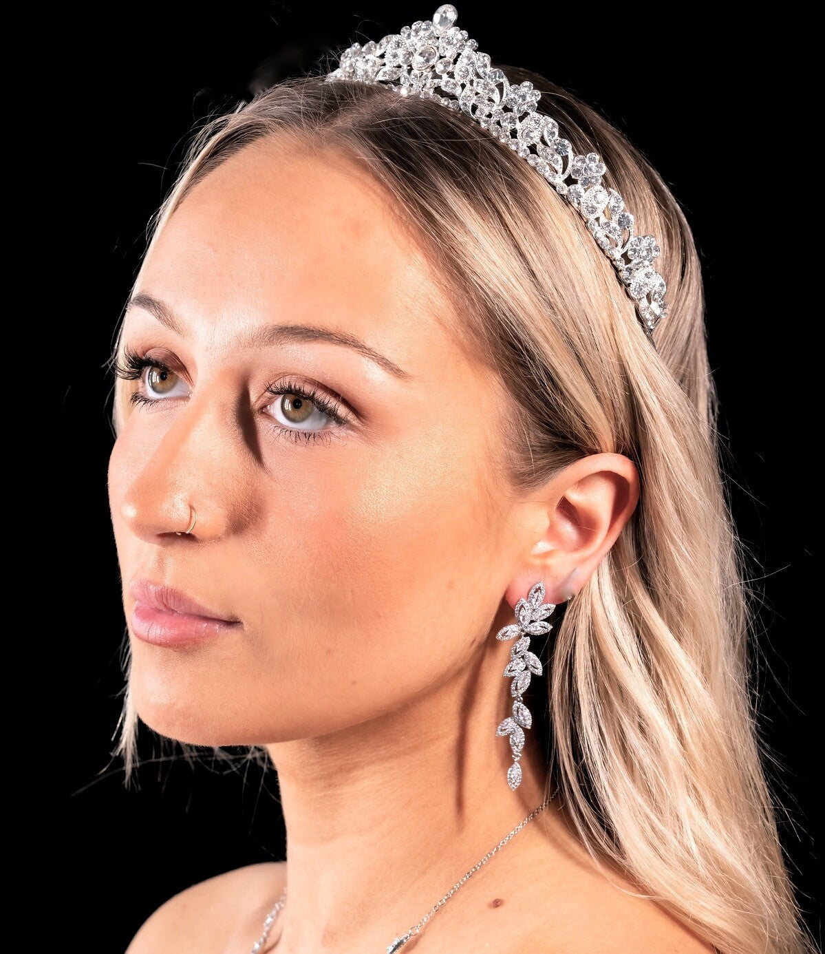 Paris - Beautiful swarovski crystal 3pcs bridal necklace set (free Bracelet)