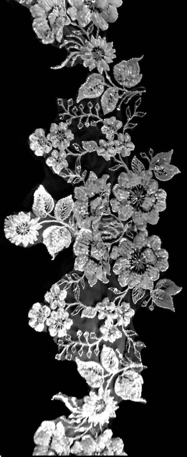 Blanca – Stunning Flower lace Royal Cathedral Veil