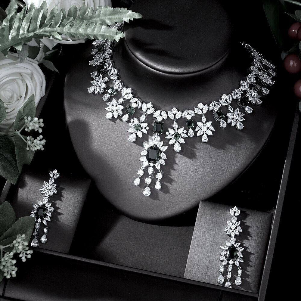 Alanablue-  Stunning sapphire blue crystal necklace set