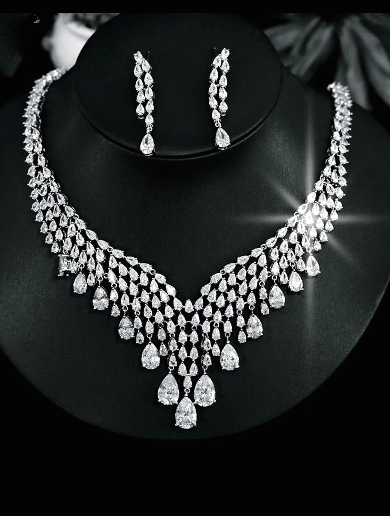 Lussa - Cubic Zirconia simulated diamond crystal necklace set