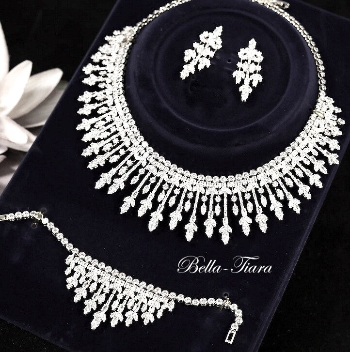Alianna - Stunning wedding bridal jewelry set