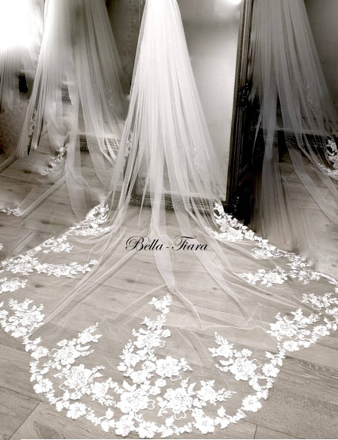 Mariana - Royal floral lace wedding veil with free blusher