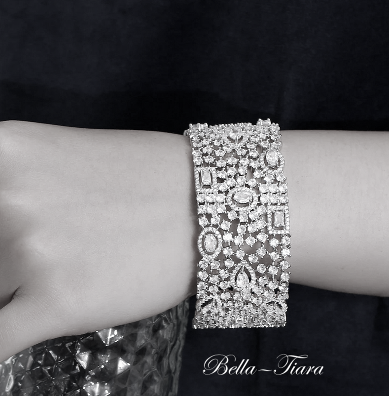 Marilu- Exquisite silver crystal cuff bracelet