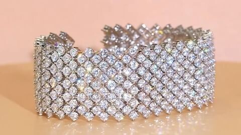 Kelsie - Glamorous wedding Crystal cuff bracelet