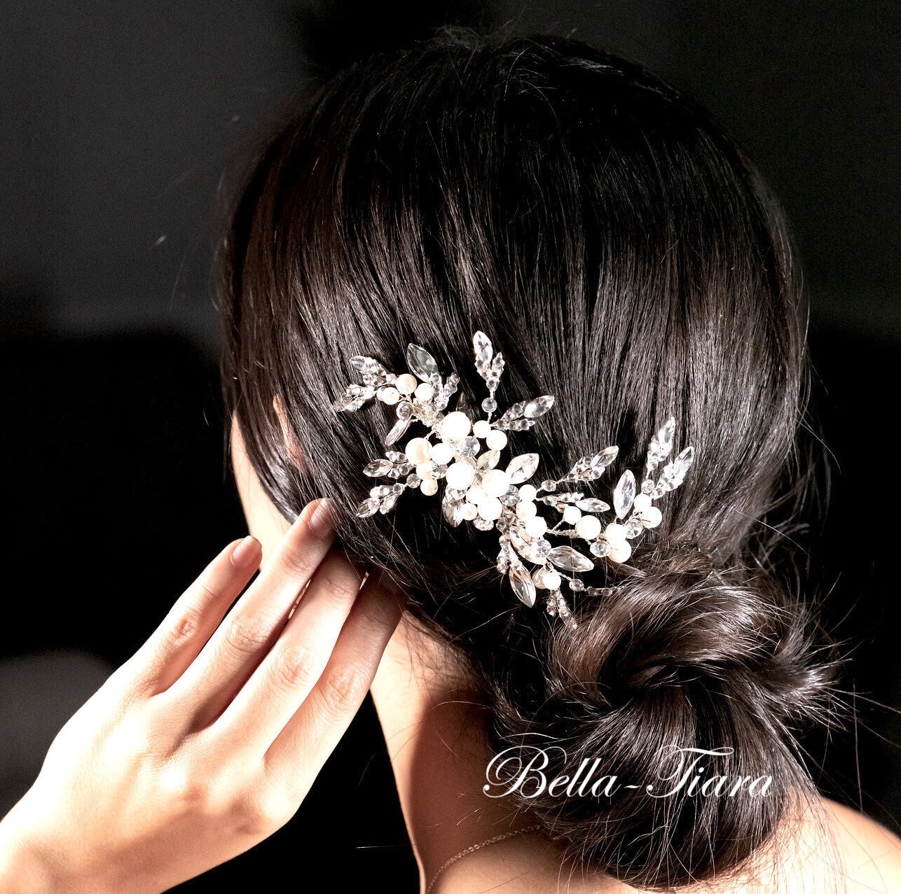 Dorotea - Pearl crystal wedding hair comb clip