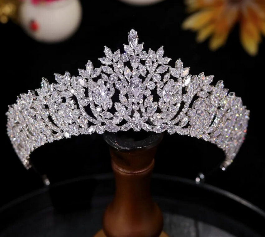 Corinna- Royal silver Crystal Tiara