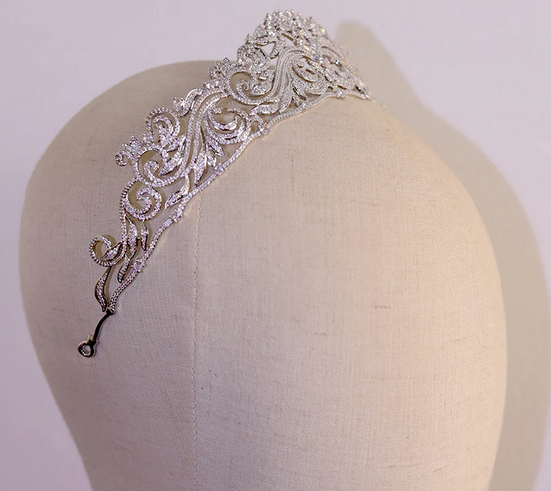 Ariana - Luxurious crystal wedding Tiara