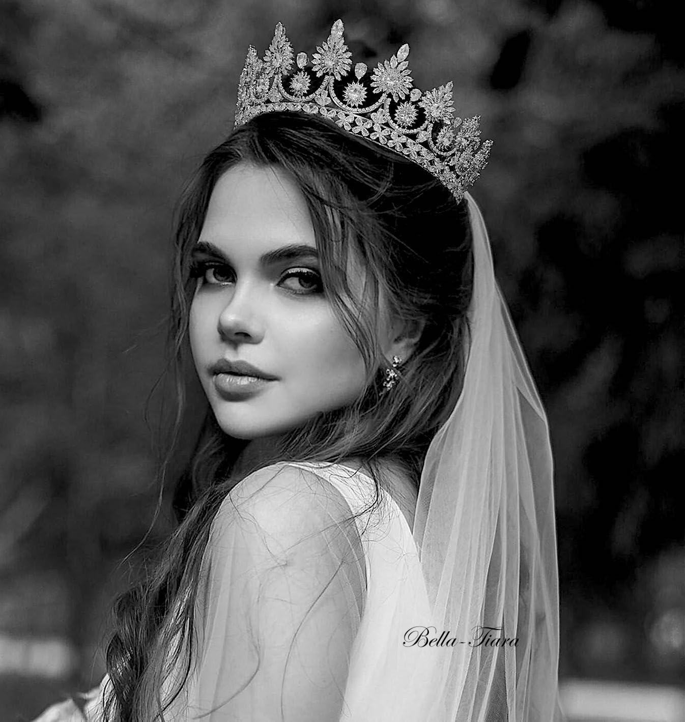 Kenita - Exquisite Crystal wedding crown tiara