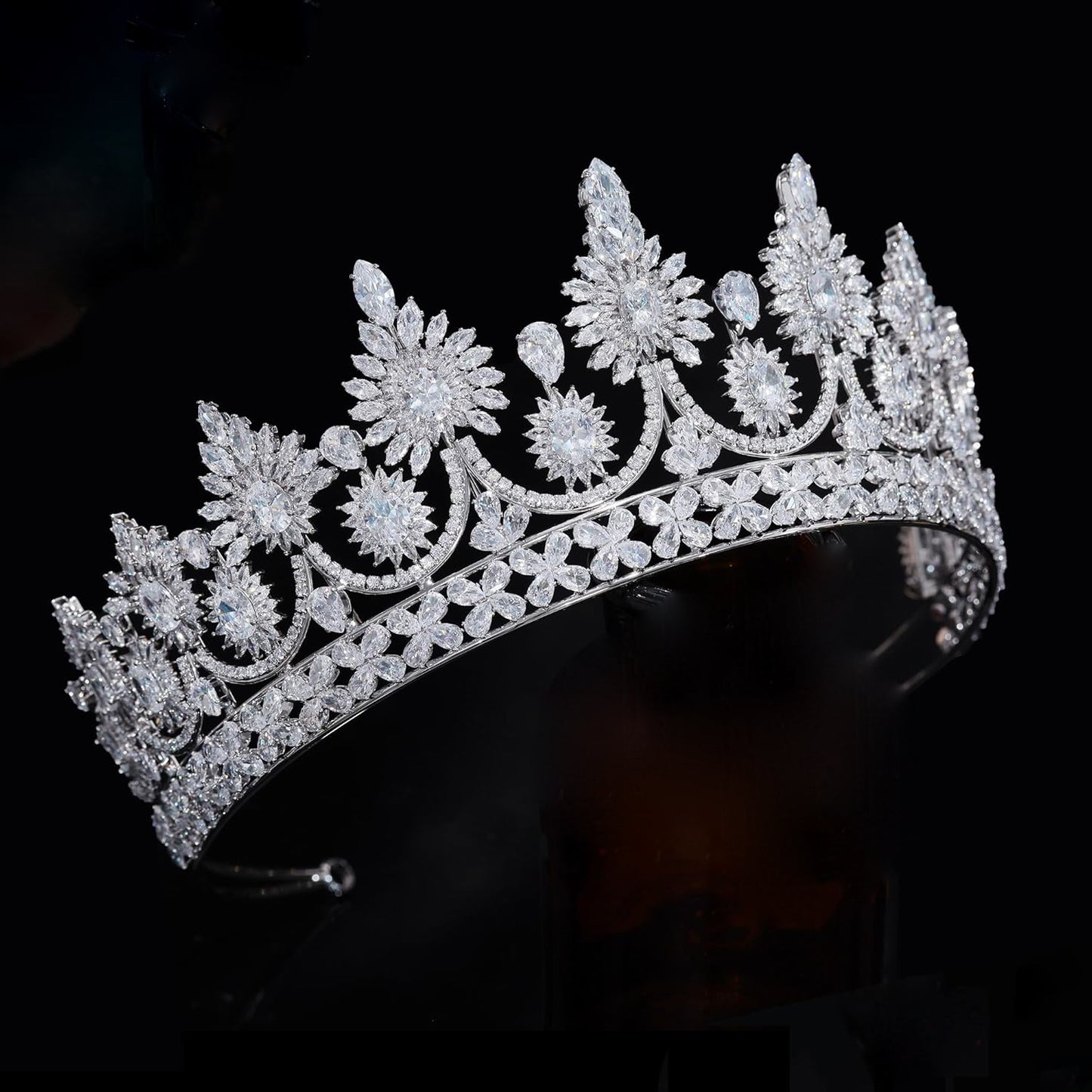 Kenita - Exquisite Crystal wedding crown tiara