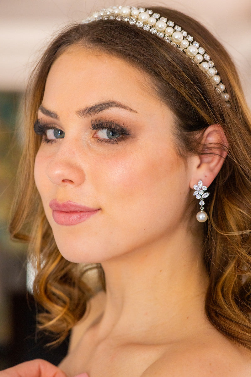 Sara - Elegant CZ pearl bridal earrings