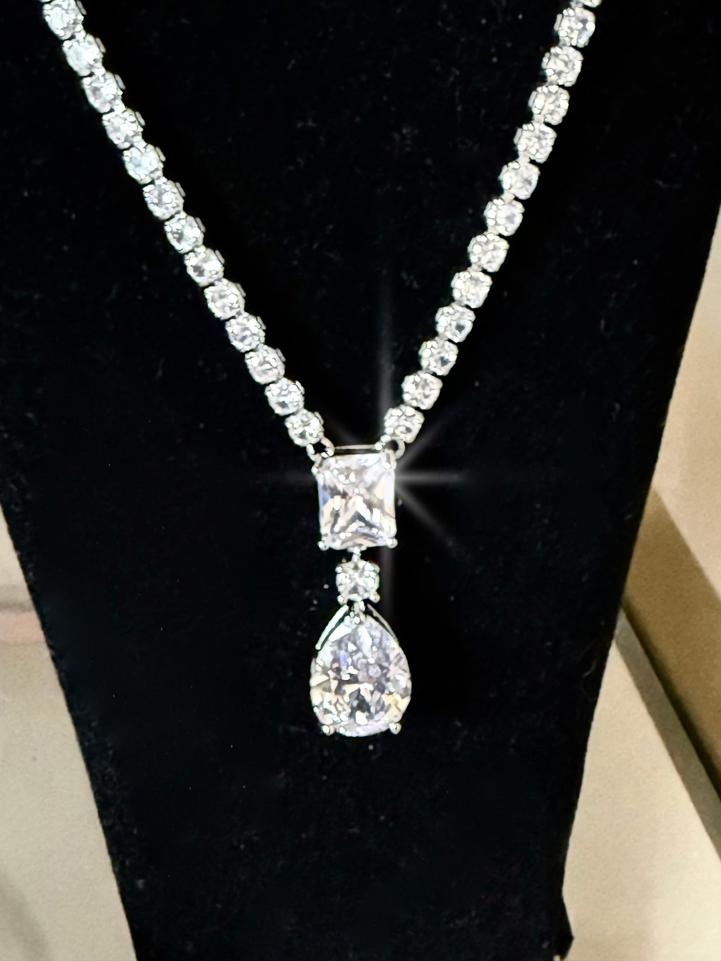 Debora - Elegant cz tear drop crystal bridal necklace set
