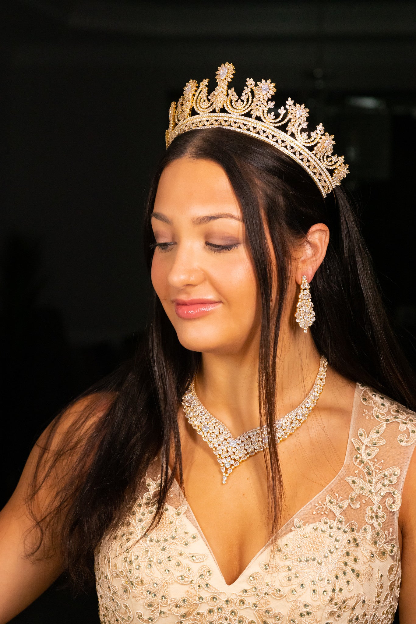 Queen Majesty - Crystal Gold Wedding Tiara