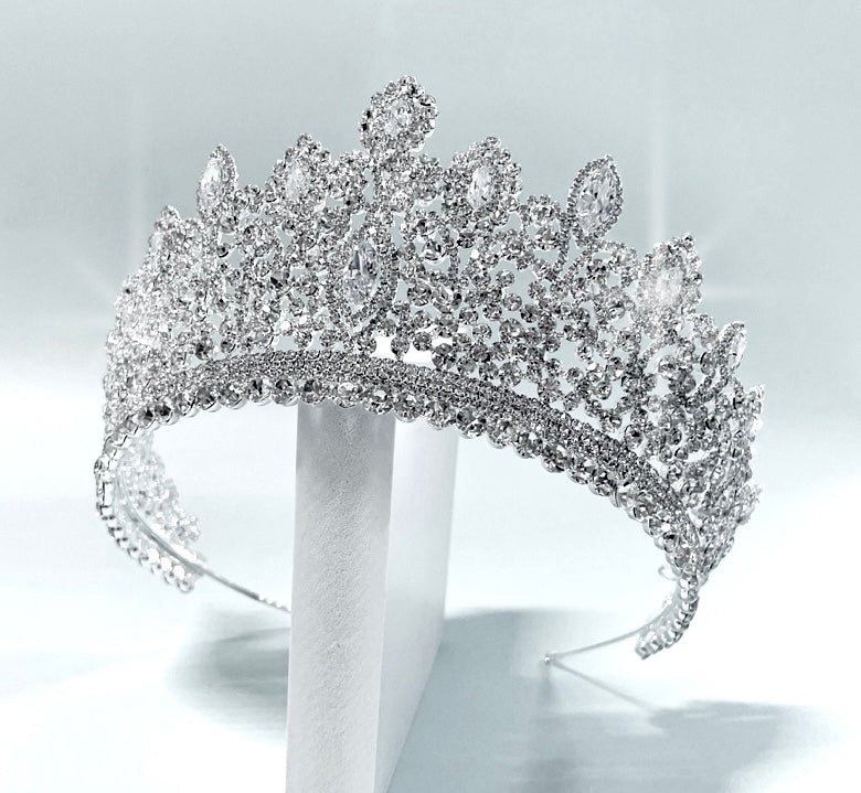 Queen Lorenza - Royal Swarovski Crystal Tiara – Bella-Tiara Queen Lorenza - Royal Swarovski Crystal Tiara – Bella-Tiara