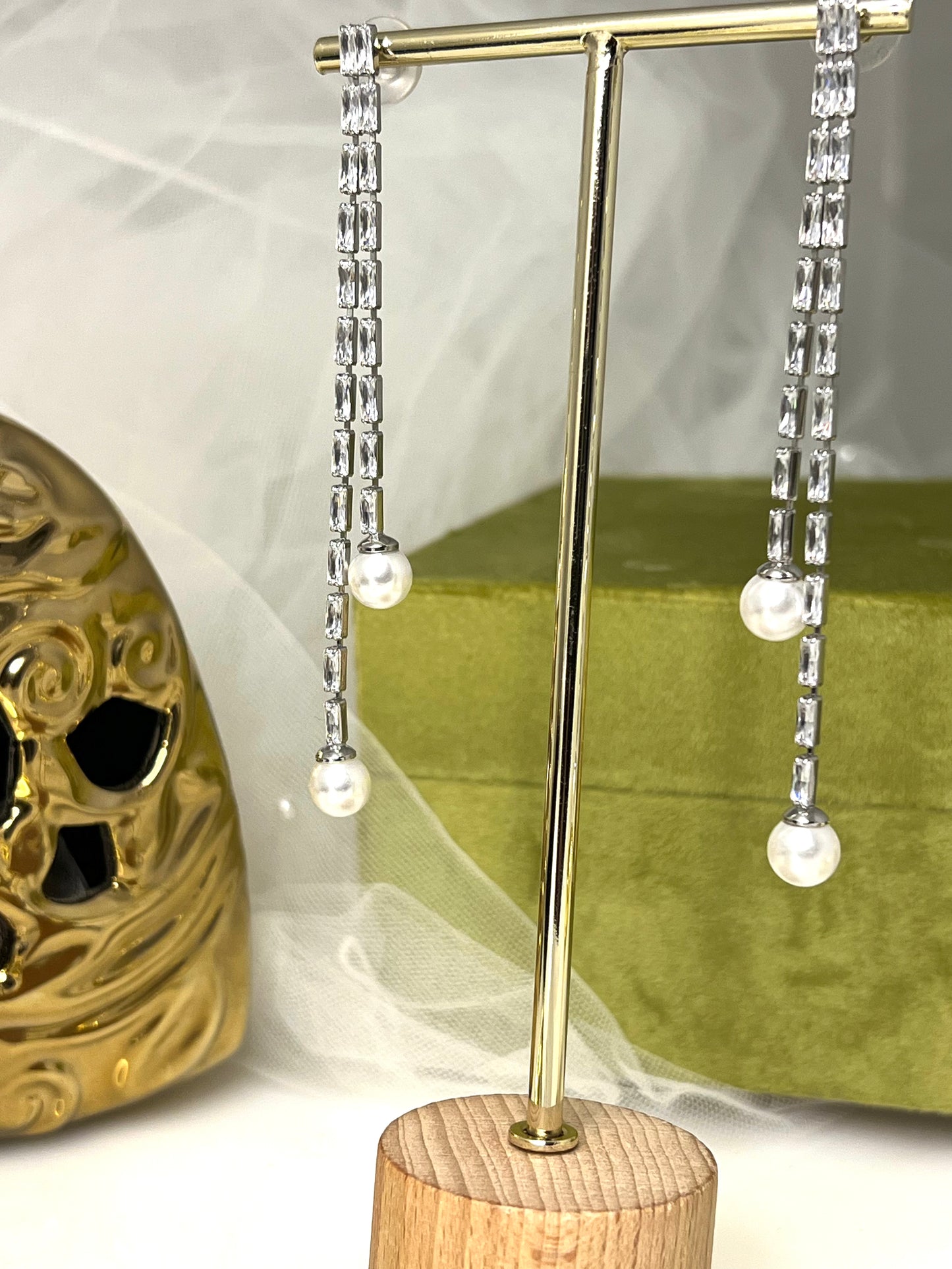 long bridal pearl earrings