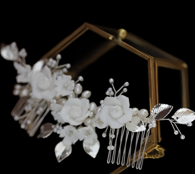 Anaya - Romantic crystal floral wedding comb