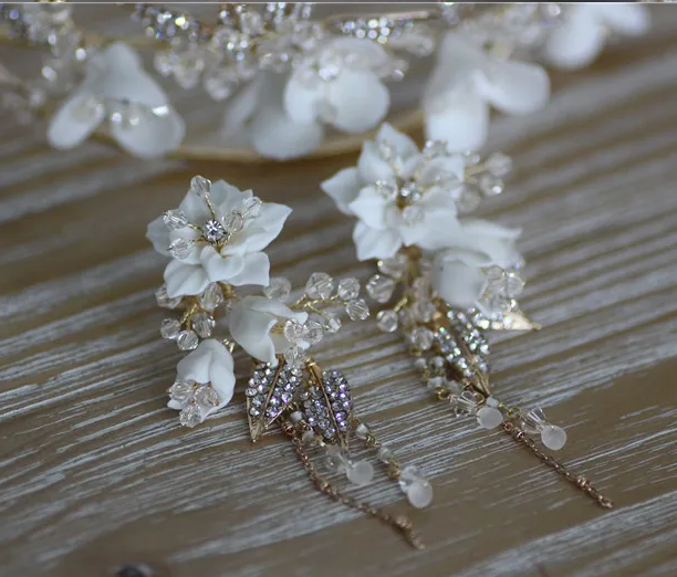 Amorisa - Floral crystal drop earrings