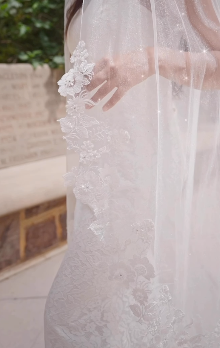 Blancaglitter – Stunning Flower glitter tulle lace wedding veil