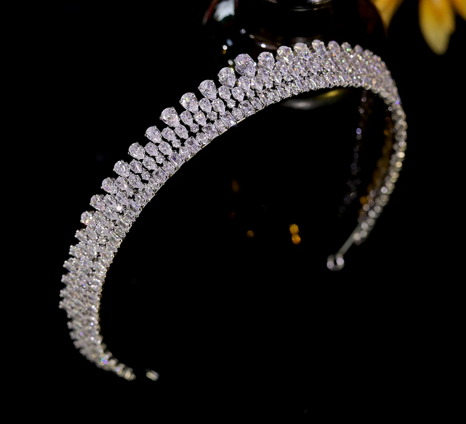 Mila - Timeless bridal Crystal wedding Tiara
