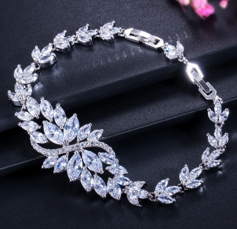 Vanessa - Swarovski crystal bridal bracelet