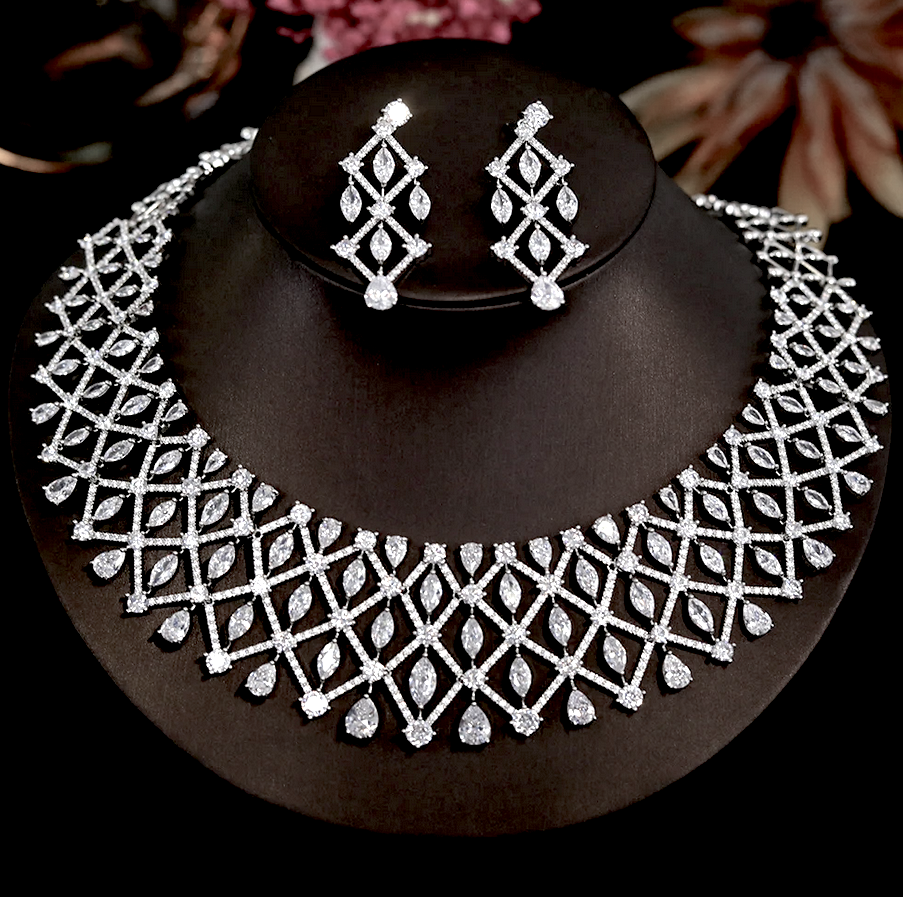 Glamour - Stunning, bridal simulated diamond crystal necklace set